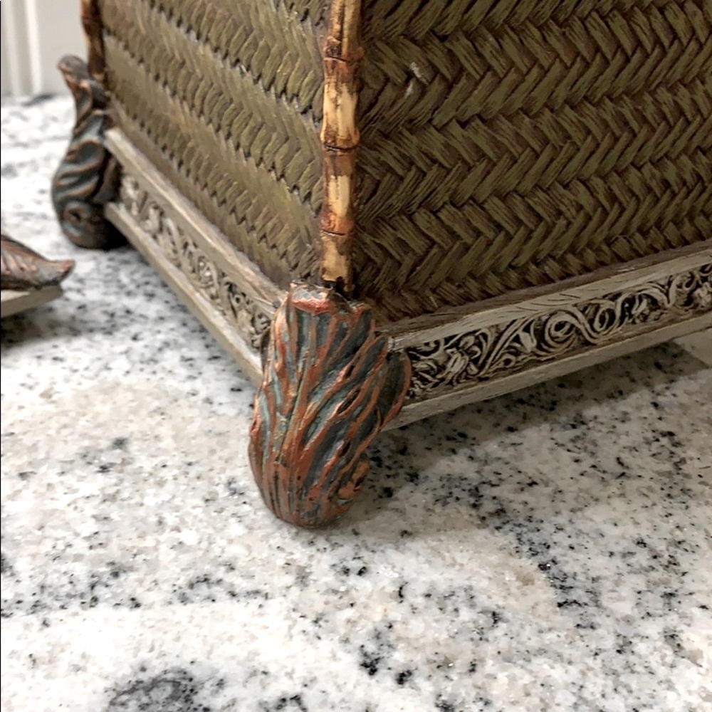 Exquisite Ceramic Decorative Box🧚🏽‍♀️ - Picture 5 of 7